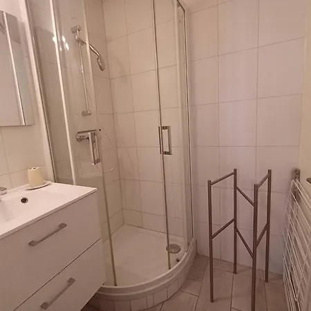 Apartmán T2 2 Etoiles, Parking Prive, Proche Thermes Et Etang, Clim, Wi-fi, Animaux Acceptes - Fr-1-571-15 *